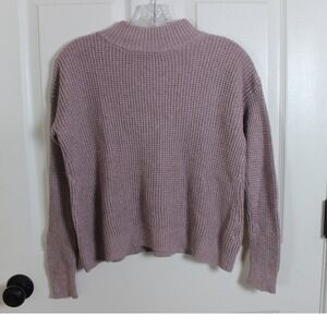 American Eagle Outfitters Sweater XS Mock Neck Cutout Back‎ Waffle Knit